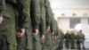 «Ранены на войне, теперь не могут вернуться в Кыргызстан». Что ждет на родине воевавших в Украине мигрантов 