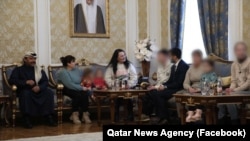 Imagini de la momentul repatrierea celor 11 copii ucraineni din februarie 2024, la intervenția Qatarului.
