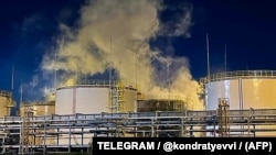 Ильский мунайды кайра иштетүү заводу дрон чабуулунан кийин. Архив сүрөт. 