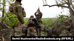 «За добу нашими захисниками знищено танк Т-72, самохідну артилерійську установку, дрон-камікадзе «Ланцет» та два автомобілі», – Сергій Череватий