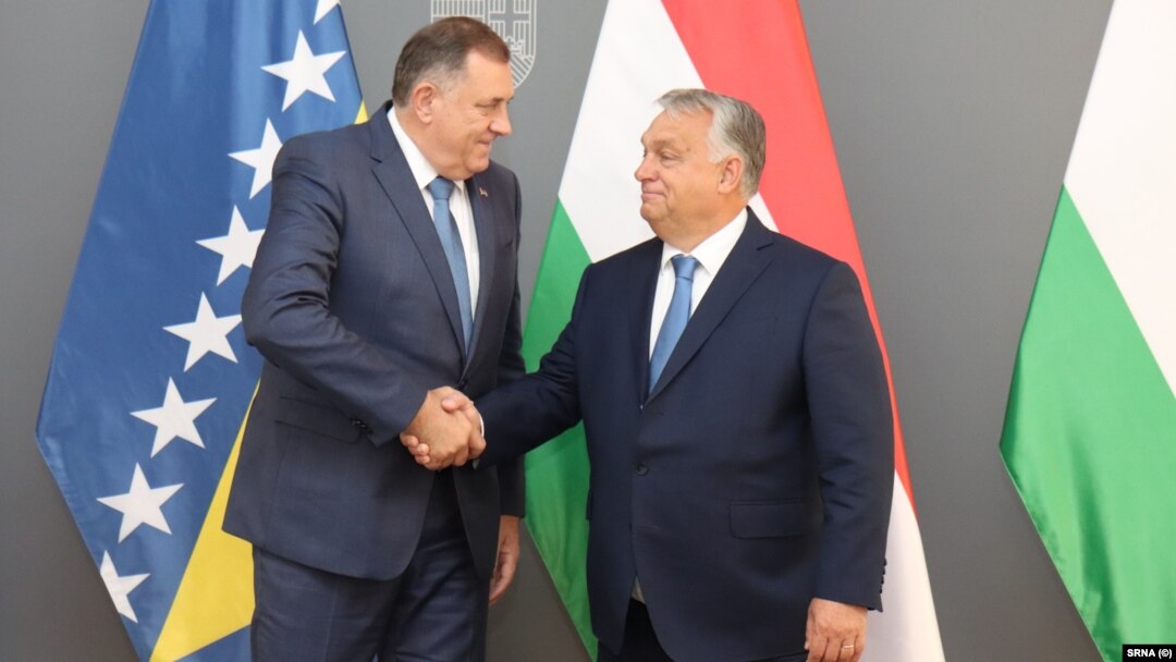 Premierul Ungariei, Viktor Orbán (dreapta) cu liderul sârb bosniac Milorad Dodik. Fotografie de arhivă. 