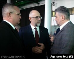 Rocada guvernamentală, care ar fi trebuit să se întâmple pe 25 mai, întârzie din cauza grevei profesorilor.