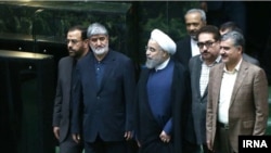 حسن روحانی ساعت هشت صبح وارد مجلس شد