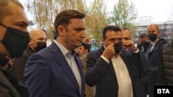 Министерот за надворешни работи Бујар Османи заедно со премиерот Зоран Заев и други функционери од Македонија отпатува во Бугарија по сообраќајната несреќа која се случи на автопатот „Струма“ рано утрината на 23 номеври.