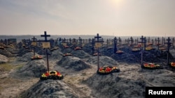 Майже половина з тих росіян, чию смерть вдалося точно підтвердити (10230), загинули за останні п'ять місяців