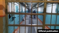 Кыргызстандагы абактардын бири. Иллюстрациялык сүрөт.