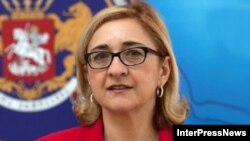 Министр иностранных дел рассказала как об успехах, так и о сложностях, с которыми пришлось столкнуться официальному Тбилиси на внешней арене. Но некоторые темы, которые вызывают у многих в Грузии вопросы, министр обошла стороной