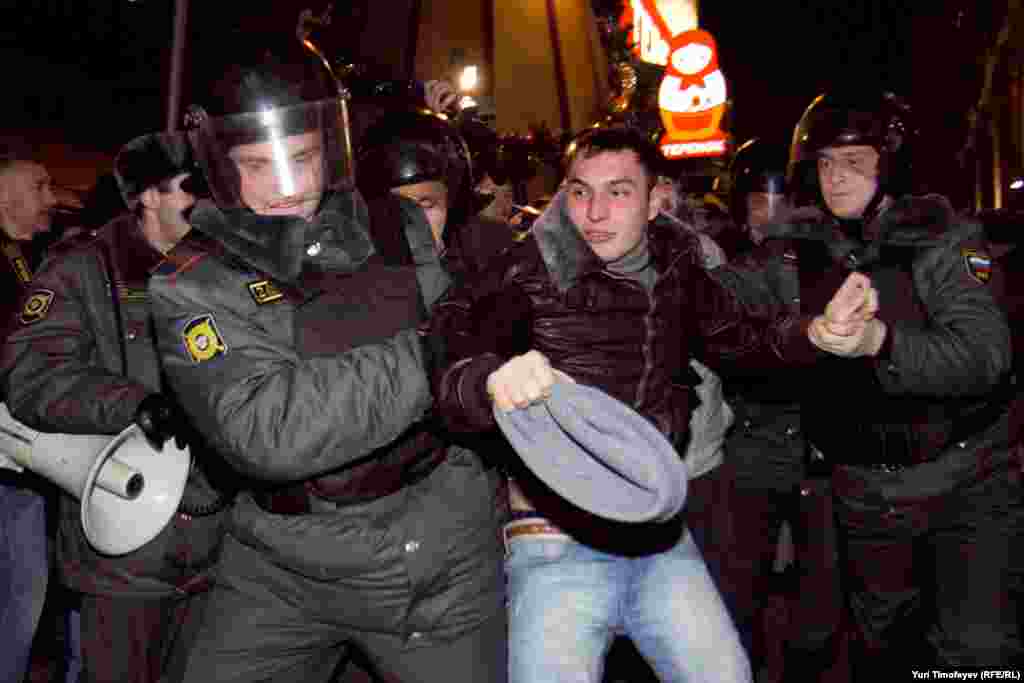 Гадел сайлау тарафдары тоткарлана