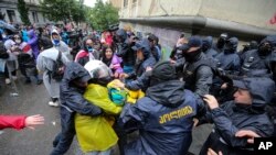 Վրաստան - Բողոքի ցույցերը Վրաստանի խորհրդարանի մոտ, Թբիլիսի, 13-ը մայիսի, 2024թ.