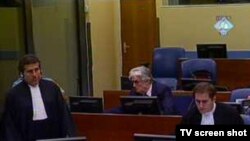 Iz haške sudnice, sa suđenja Karadžiću, 5. oktobar 2010