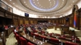 Աժ նիստերի դահլիճը, արխիվ