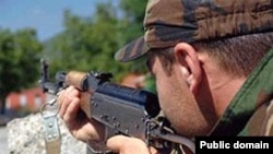 Военнослужащий ВС Азербайджана (архив)