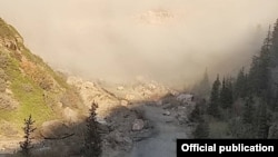 Көчкү жүргөн жер. Жумгал. 2020-жылдын 14-сентябры.