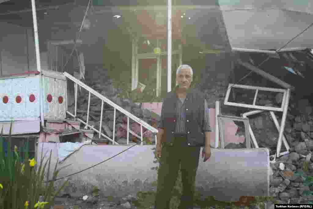 Zəlzələ zamanı evi tam yararsız vəziyyətə düşmüş Gözbarax kənd sakini