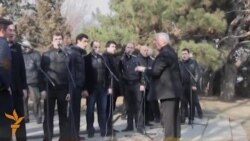 თბილისში დიმიტრი გულიას ძეგლი გაიხსნა