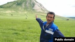 Ахмет Якупов у шихана Торатау. Архивное фото