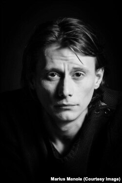 „Îmi doresc să am experiențe și întâlniri” - Marius Manole