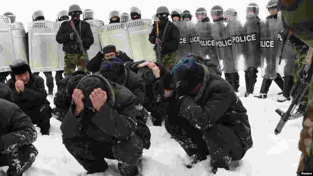 Силовые структуры провели спецобучение по подавлению бунтов в местах заключения.