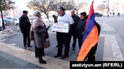 Նաիրիտցիների հերթական բողոքի ակցիան Կառավարության շենքի առջև, 22-ը դեկտեմբերի, 2016 թ․ 