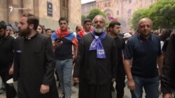 Խաղա՞ղ հավաքներ, թե՞ ահաբեկչության, իշխանության յուրացման նախապատրաստություն. Բագրատ սրբազանի գործով կողմերը մեղադրում են միմյանց