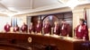 Judecătoarea CCR, Simina Tănăsescu (a treia, din dreapta) a fost aleasă, duminică, în funcţia de preşedintă a Curţii, după ce trei noi judecători au depus jurământul. Imagine ilustrativă, cu vechea componenţă a CCR. 