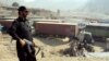 Pakistan bilen Ogwanystanyň serhedindäki Torham araçägindäki NATO-nyň ýük kerweni.