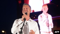 Liderul partidului Tisza, Peter Magyar, se adresează susținătorilor după aflarea rezultatelor alegerilor europene,. Budapesta, 9 iunie 2024.