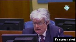 Radovan Karadžić u sudnici 11. veljače 2011
