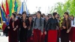 ÝOJ-larda ‘para möwsüminiň' başlanmagy lebaply ene-atalary öz ulaglaryny howlukmaç satmaga iterdi