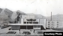 Нарын театры. Архив сүрөт.