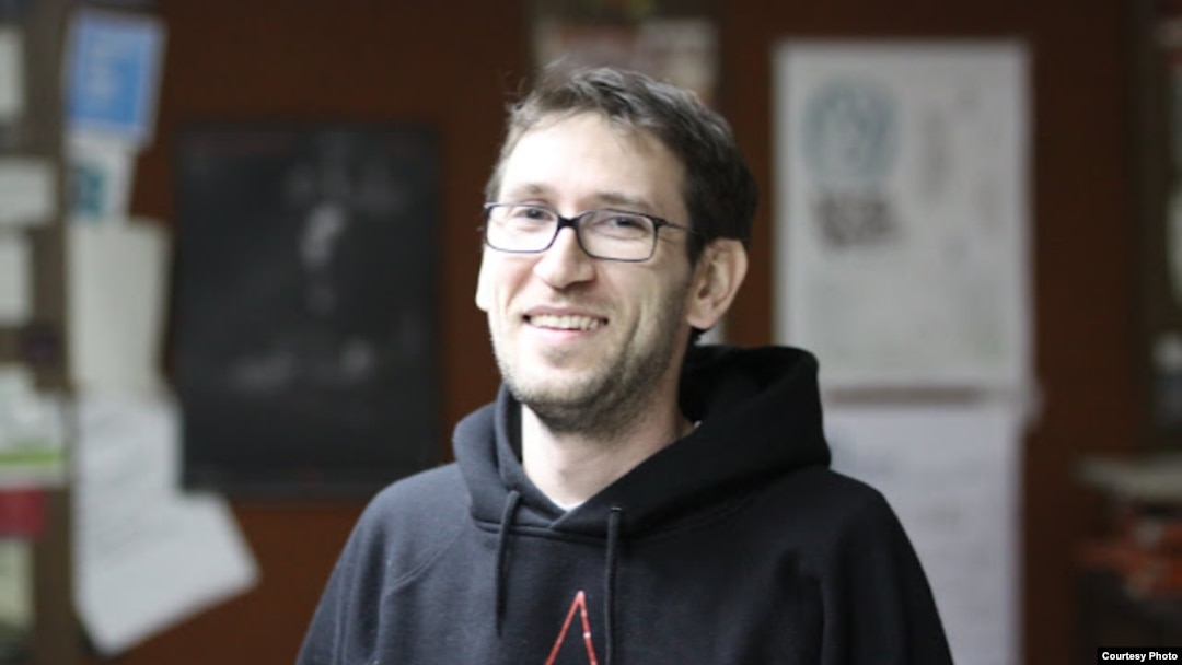 Новица Наков, блогер, истакнат член на македонската заедница за слободен софтвер. Фото: Петар Кајевски.