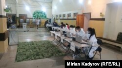 Нарындагы шайлоо тилкеси.