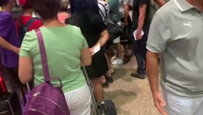 40 de români, blocați pe aeroportul din Barcelona