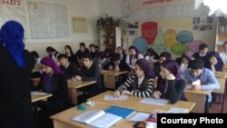 Нохчийчуьра школа, гайтаман сурт