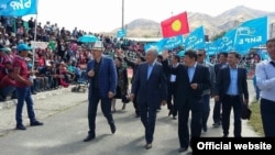 Члены партии "Бир Бол" в Нарыне. 